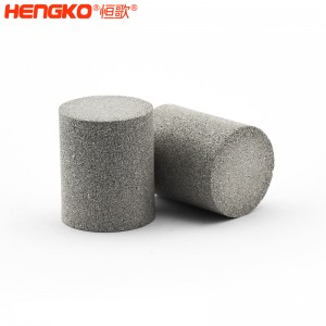廠家生產多尺寸不銹鋼粉末燒結濾筒,堅固耐用壽命長用于流量控制和均布